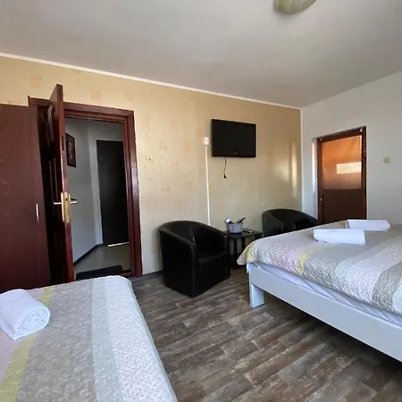 Restaurant Pensiunea Carmen Bed & Breakfast Ranca