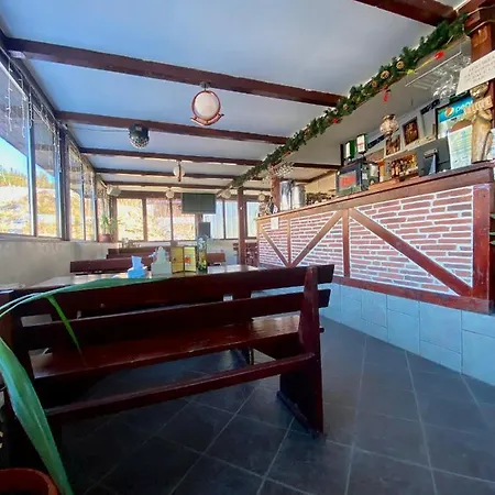Bed & Breakfast Restaurant Pensiunea Carmen 3*