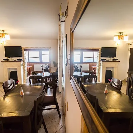 Bed & Breakfast Restaurant Pensiunea Carmen
