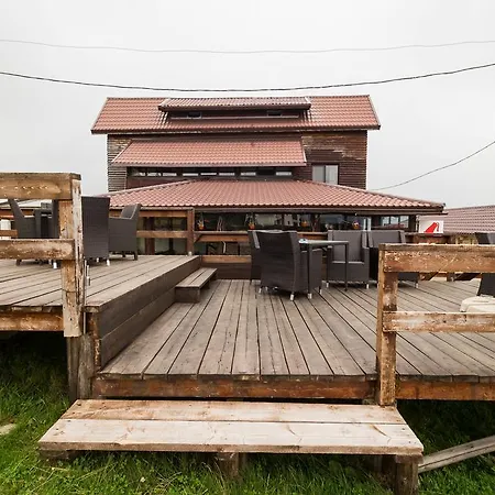 Bed & Breakfast Restaurant Pensiunea Carmen 3*
